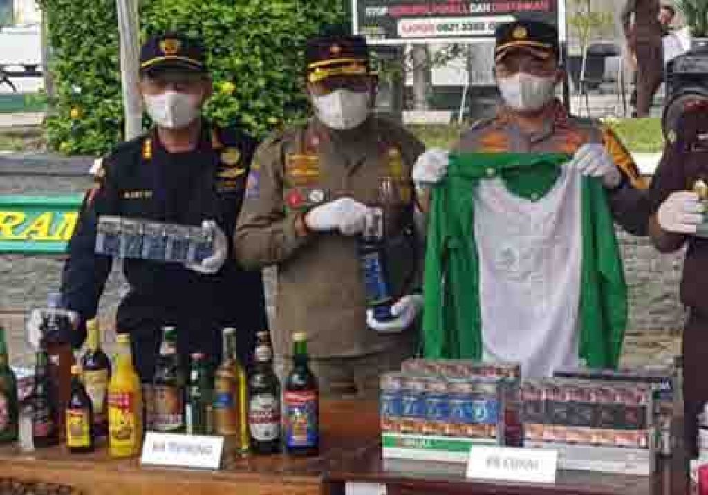 Pemusnahan barang ilegal oleh Kejari Jepara