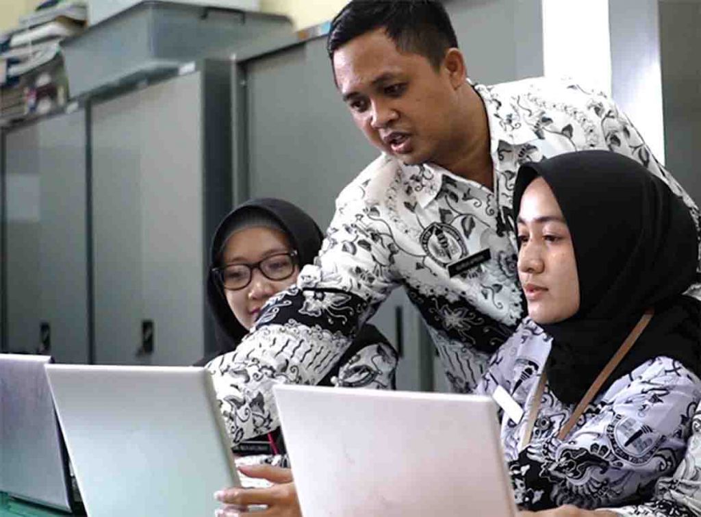 Tenaga pengajar memanfaatkan Pijar Sekolah