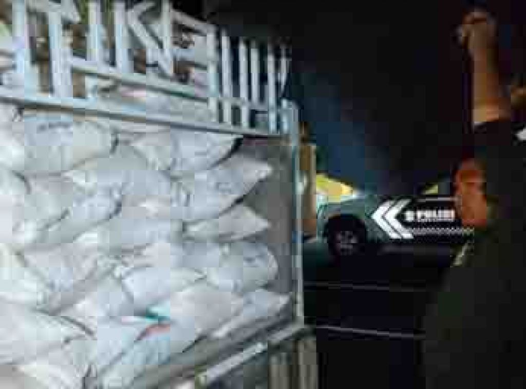 Pupuk yang diselundukan menuju ke Madiun