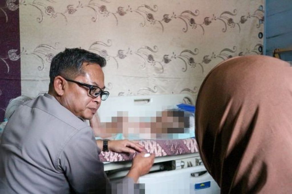 AKBP Catur Sungkowo menjenguk Prasetia Bilal Ramadhan