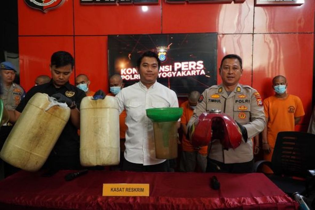 Konferensi pers penyalahgunaan BBM bersubsidi di Polresta Yogyakarta