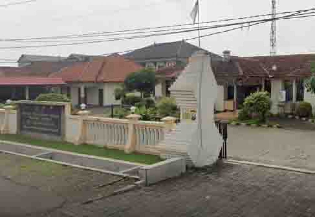 Polsek Driyorejo tampak dari depan