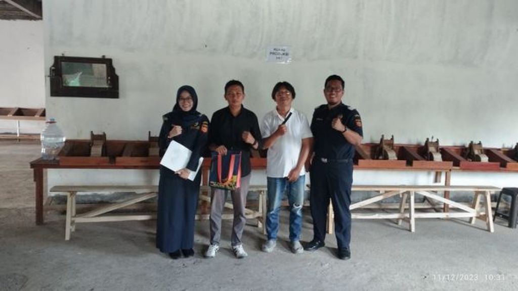 PLI Bea Cukai Malang melakukan asistensi di bidang cukai kepada pabrik hasil tembakau baru Pabrik Rokok Ladang Sejahtera