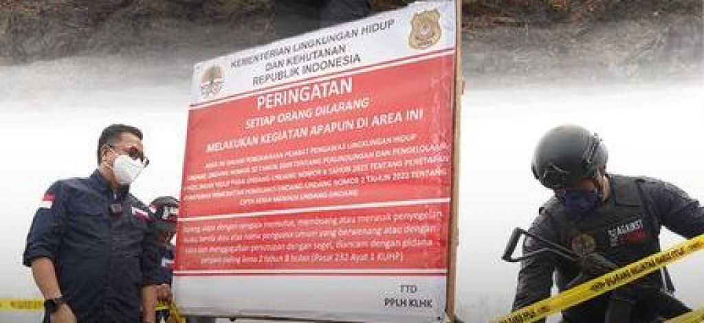 Penyegelan di jalan PT Palmindo Gemilang Kencana