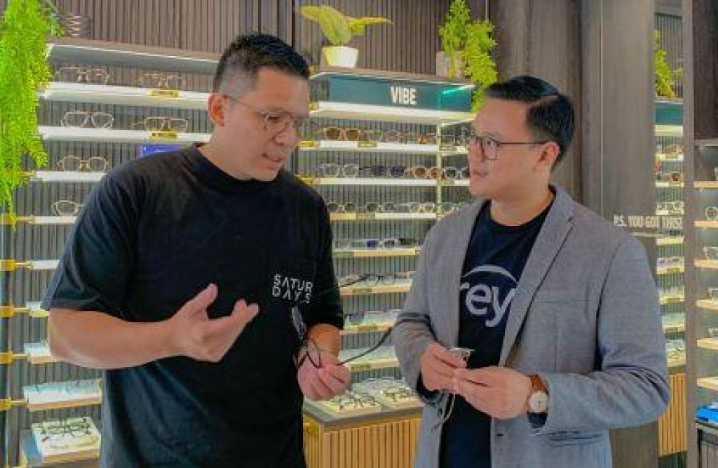 Co-Founder SATURDAYS Rama Suparta dan CEO & Co-Founder Rey Evan Wijaya Tanotogono
