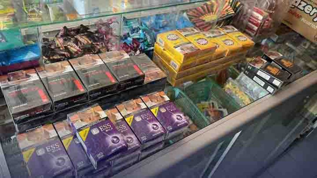 Rokok ilegal di Malang