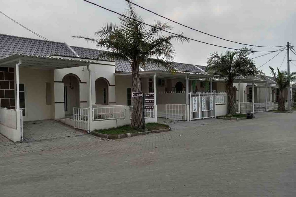 Perumahan Royal Emran di Desa Mojowuku