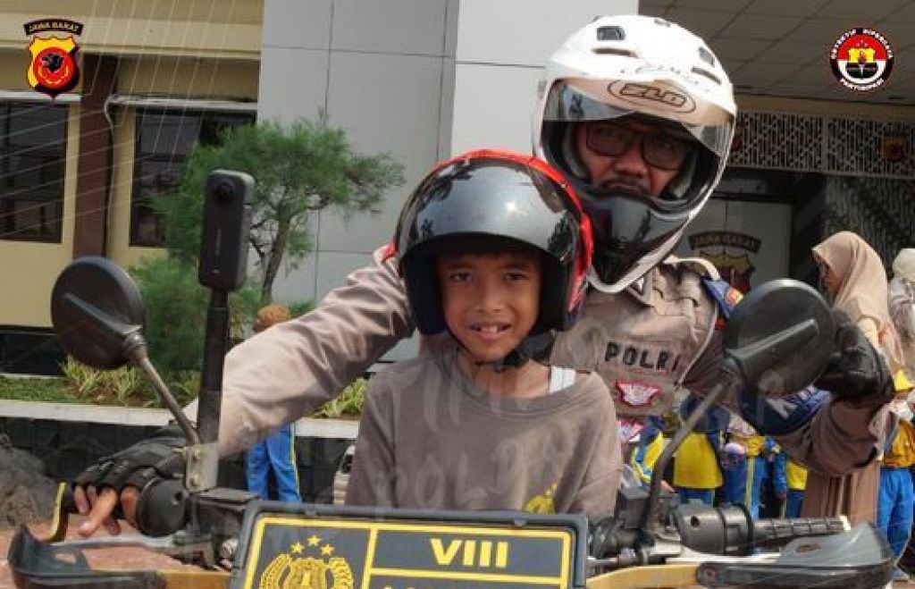 Program Polisi Sahabat Anak (Polsanak)