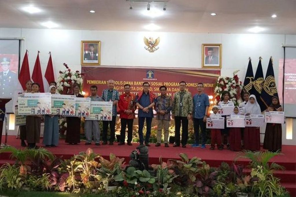Sebanyak 1124 siswa dilingkungan Pemasyarakatan mendapatkan bantuan dana pendidikan