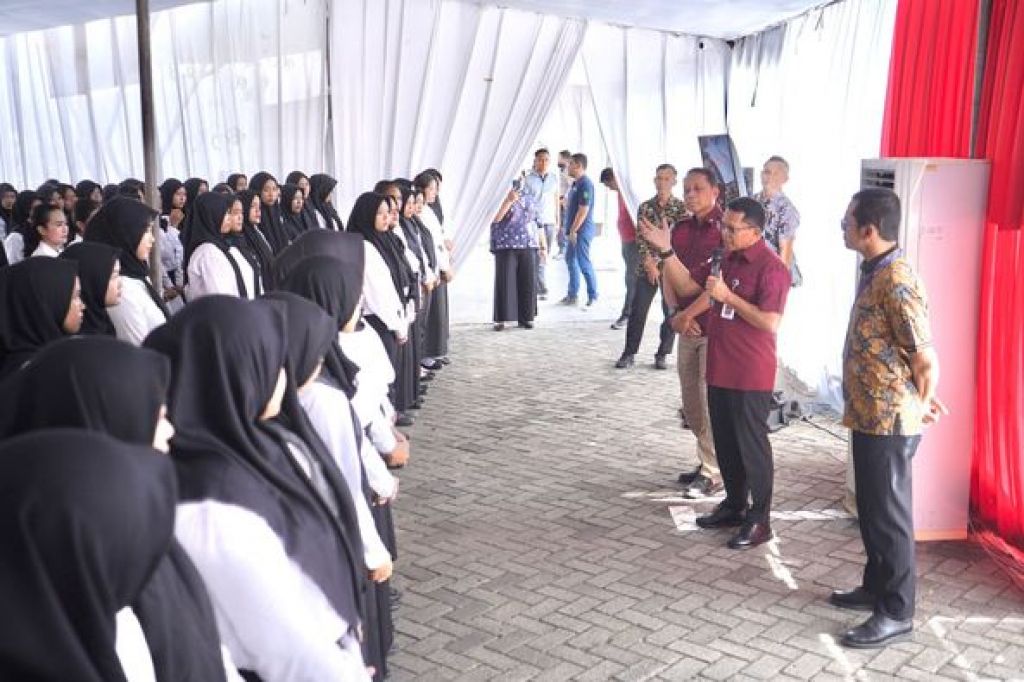 Heni Yuwono memberikan apresiasi kepada peserta dan panitia SKD CASN
