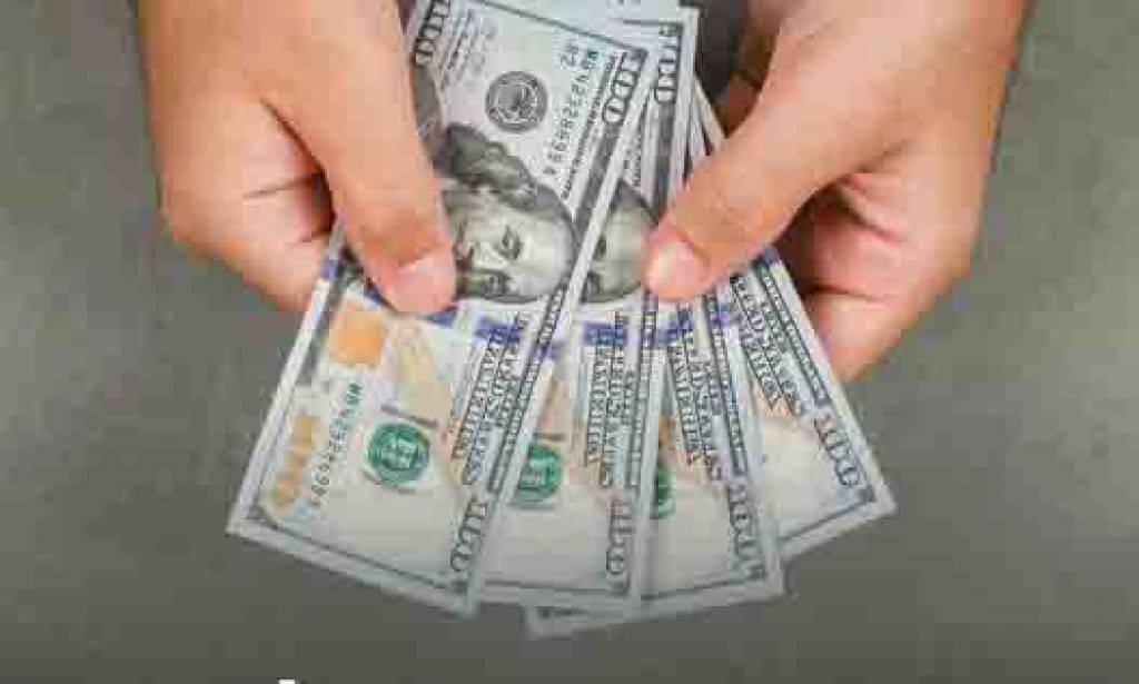 Uang dollar (ilustrasi)